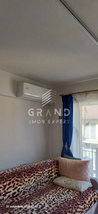 Vanzare apartament cu 2 camere, 41 mp utili + balcon 9 mp, Florești, Porii