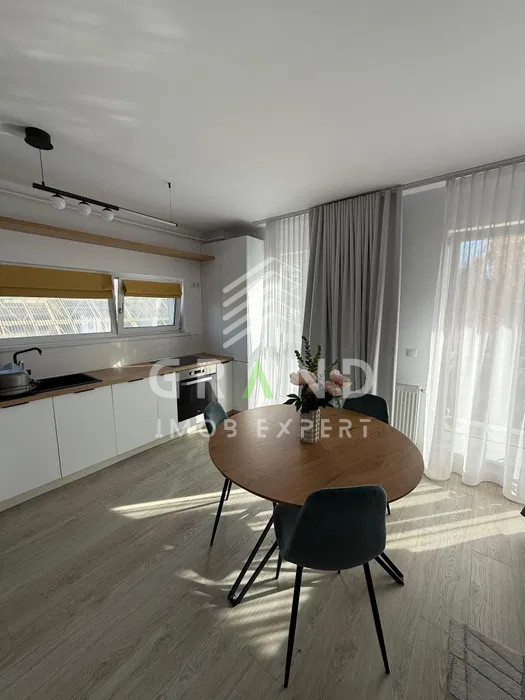 Inchiriere apartament 2 camere, 61 mp, Zorilor – bloc nou, mobilat și utilat