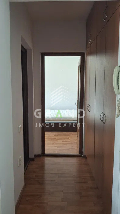 Închiriere apartament 2 camere, etaj 3, renovat recent,Str. Hameiului, Cluj