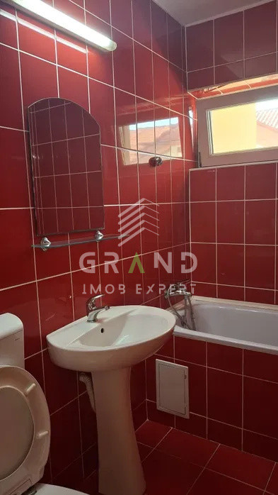 Închiriere apartament 2 camere, etaj 3, renovat recent,Str. Hameiului, Cluj