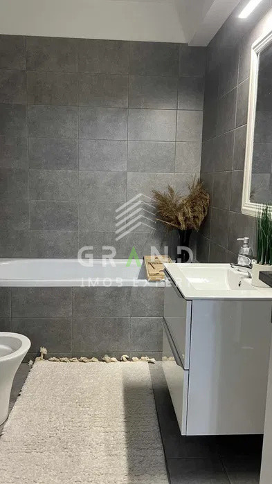 Vanzare apartament cu 1 camera, Floreşti – Sub Cetate, 45 mp utili, 13 mp balcon