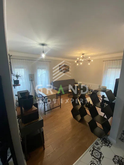 Închiriere apartament cu 2 camere + curte privată, loc parcare, cartier Borhanci