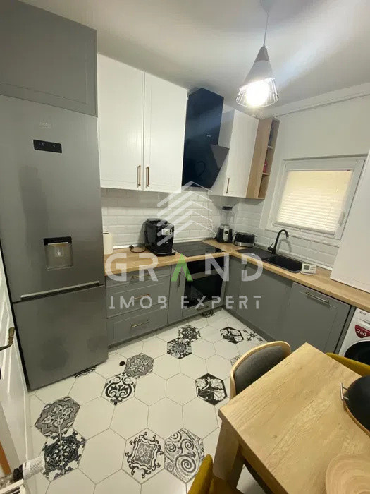 Închiriere apartament cu 2 camere + curte privată, loc parcare, cartier Borhanci