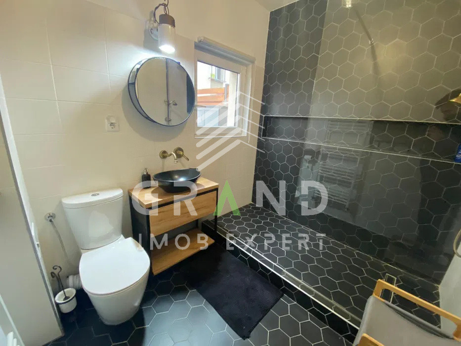 Închiriere apartament cu 2 camere + curte privată, loc parcare, cartier Borhanci