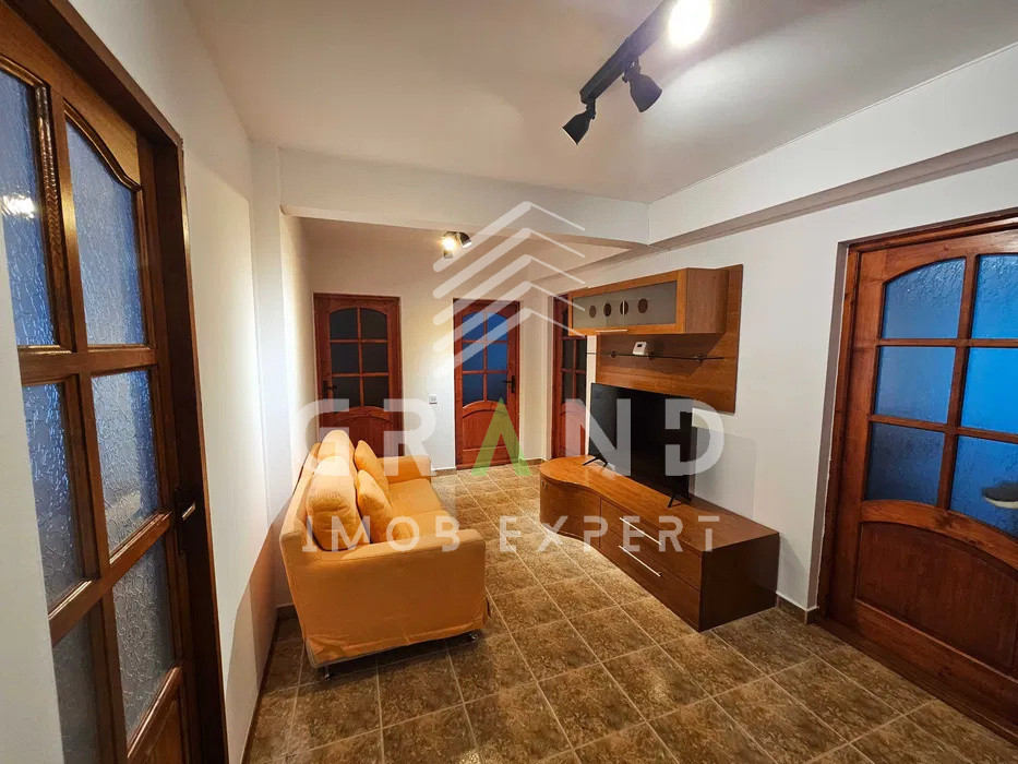 Chirie Apartament premium 4 camere în Zorilor, cu garaj și loc de parcare