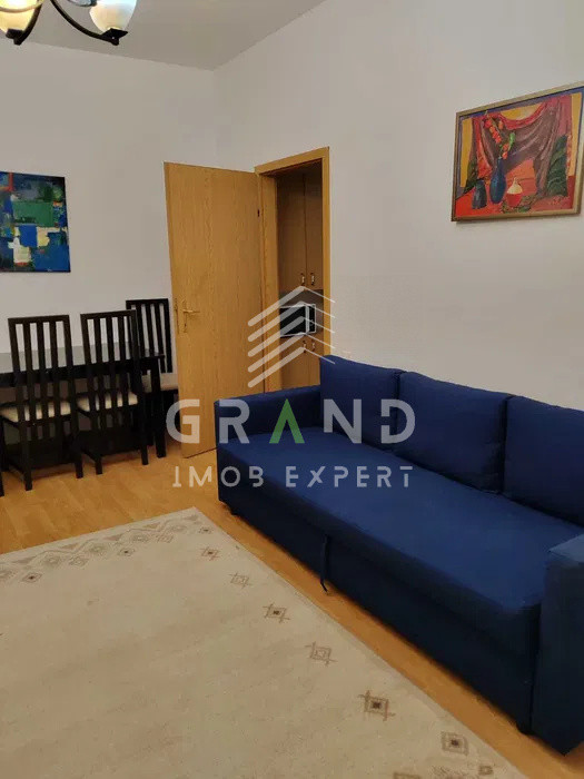 Centru: Chirie Ap. 2 camere Decomandate, Parcare subterană, Piața Mihai Viteazu