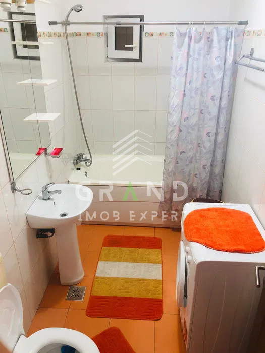 Inchiriere apartament 2 camere complet utilat în zona Vivo, disponibil imediat