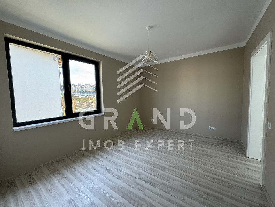 TOTUL NOU!Casa individuala,4 camere,3 BAI,TERASA,GARAJ,zona Dezmir