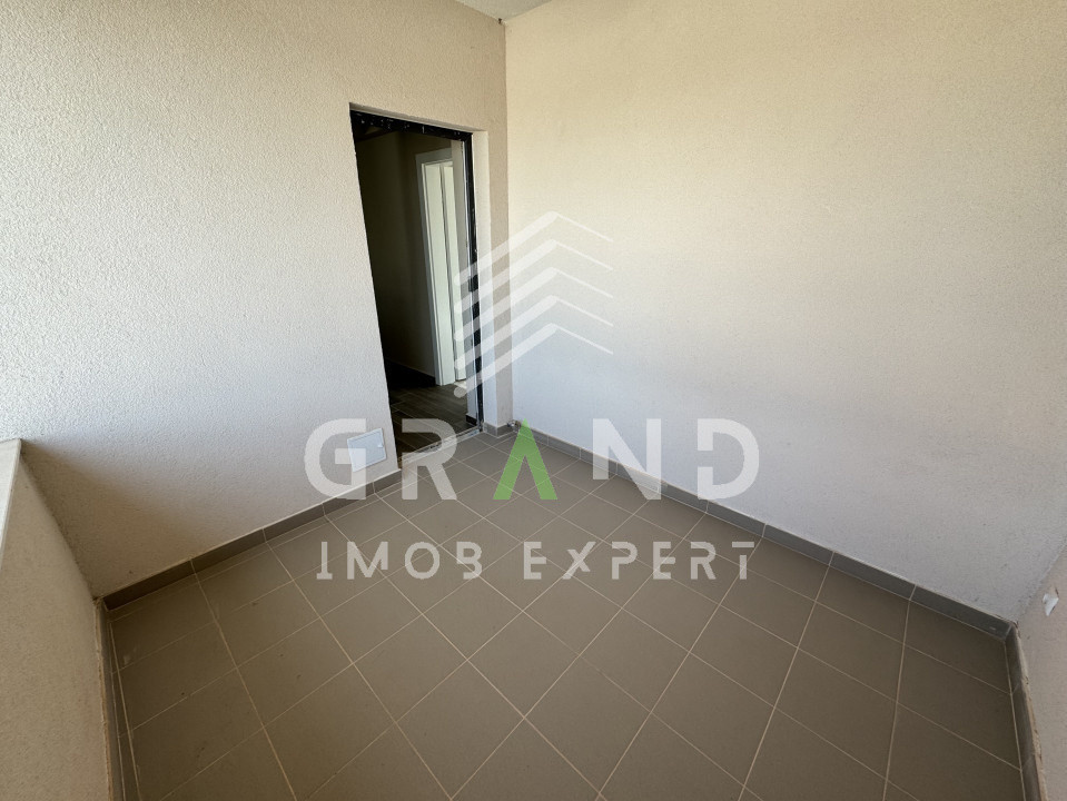 TOTUL NOU!Casa individuala,4 camere,3 BAI,TERASA,GARAJ,zona Dezmir