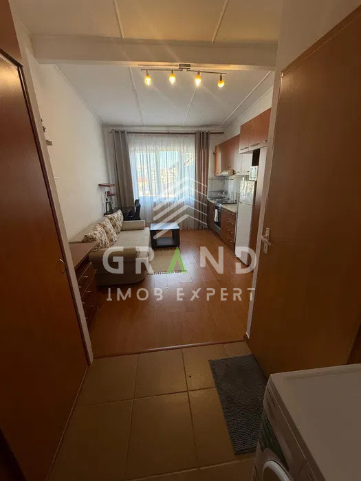 De închiriat—Garsonieră in cartierul Dâmbu Rotund–Lombului | Etaj 4/4 