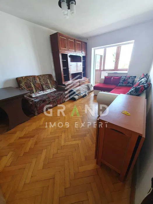 Inchiriere apartament spatios si luminos, 4 camere in Manastur, str. Ion Mester