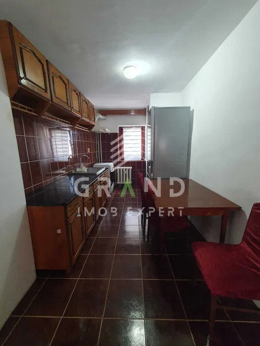 Inchiriere apartament spatios si luminos, 4 camere in Manastur, str. Ion Mester