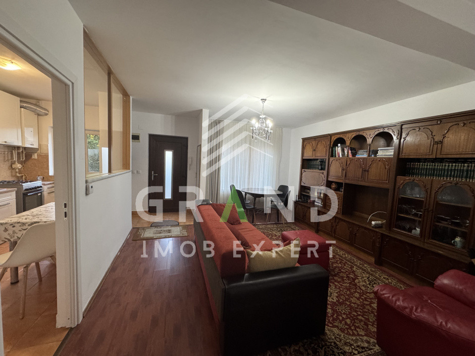 Casa insiruita 110 mp | 4 Camere | curte comuna | parcare | Campului/Manastur