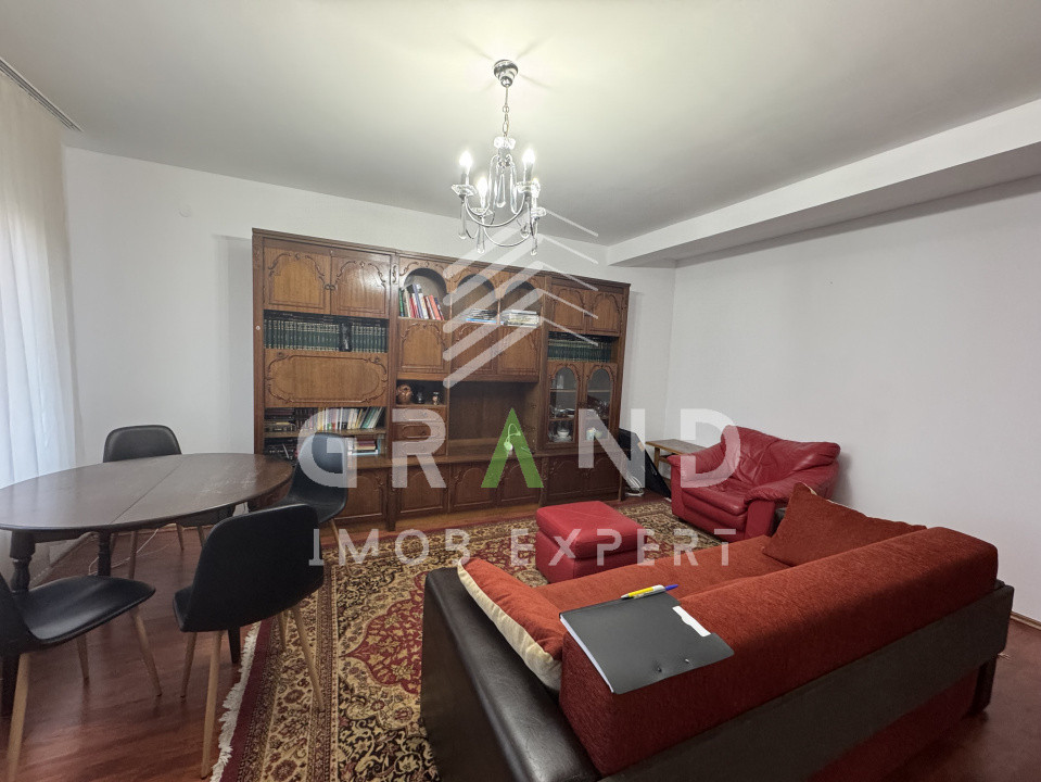 Casa insiruita 110 mp | 4 Camere | curte comuna | parcare | Campului/Manastur