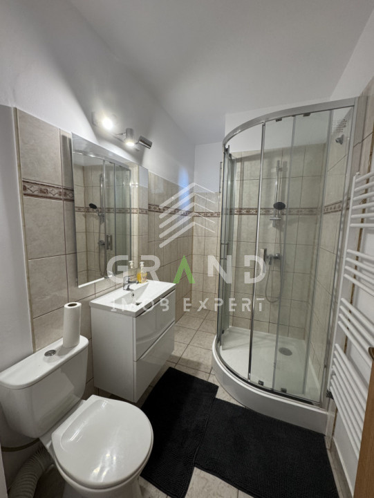 Casa insiruita 110 mp | 4 Camere | curte comuna | parcare | Campului/Manastur