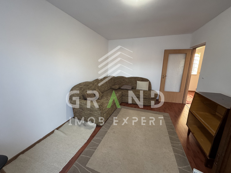 Casa insiruita 110 mp | 4 Camere | curte comuna | parcare | Campului/Manastur