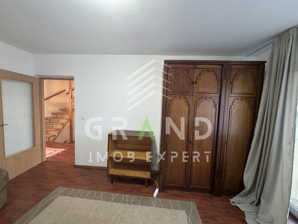 Casa insiruita 110 mp | 4 Camere | curte comuna | parcare | Campului/Manastur