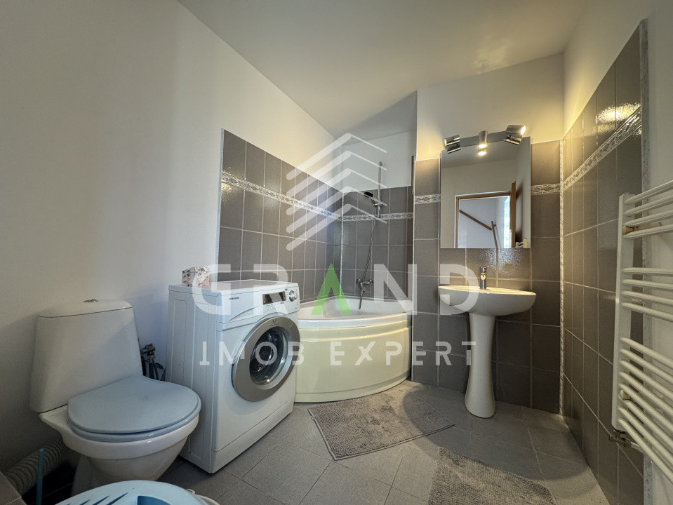 Casa insiruita 110 mp | 4 Camere | curte comuna | parcare | Campului/Manastur