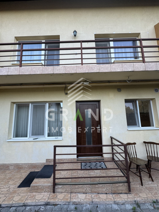 Casa insiruita 110 mp | 4 Camere | curte comuna | parcare | Campului/Manastur