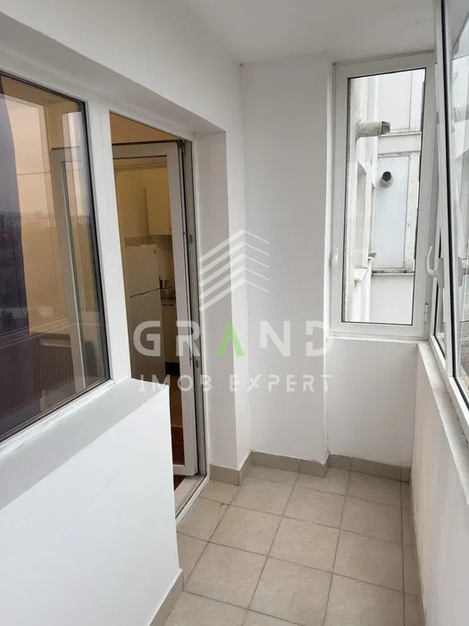 Garsonieră decomandata, mobilată & utilată | Mărăști – Acces rapid la transport