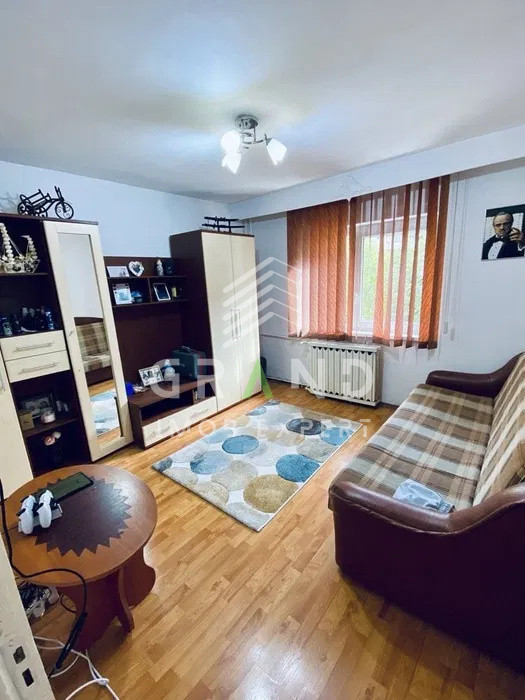 Chirie Apartament Spațios cu 2 Camere | Etaj 2 | Balcon Închis – Mărăști