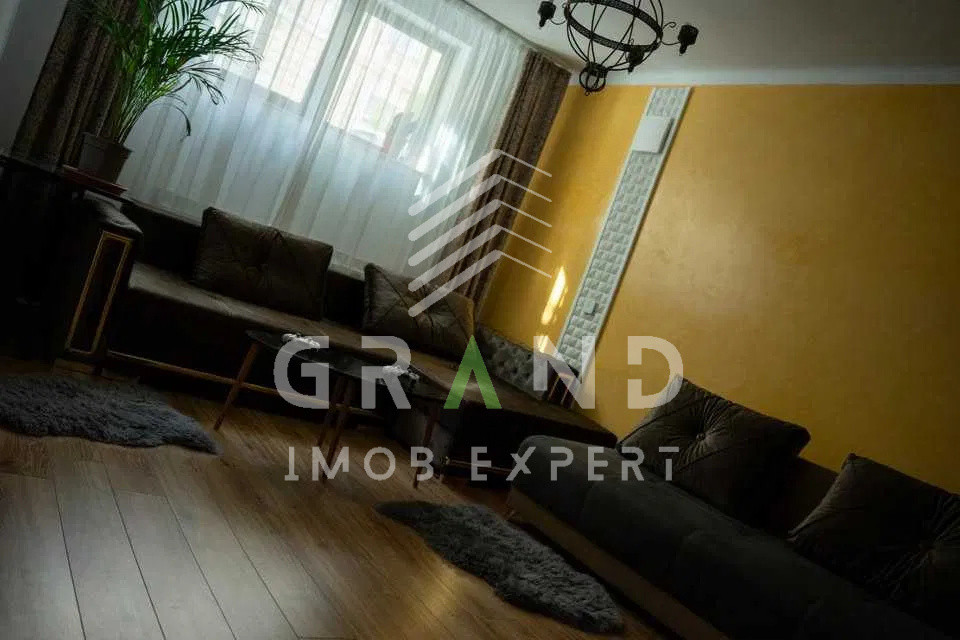 Apartament cu 2 camere Ultracentral, multifuncțional ,Locuință / Cabinet / Birou