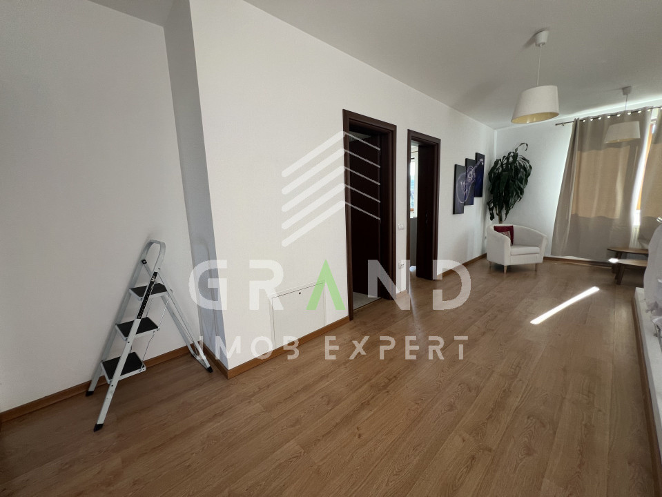 Casă 4 camere | TERASĂ+2 BALCOANE | GARAJ | ZONA BORHANCI/ROMUL LADEA