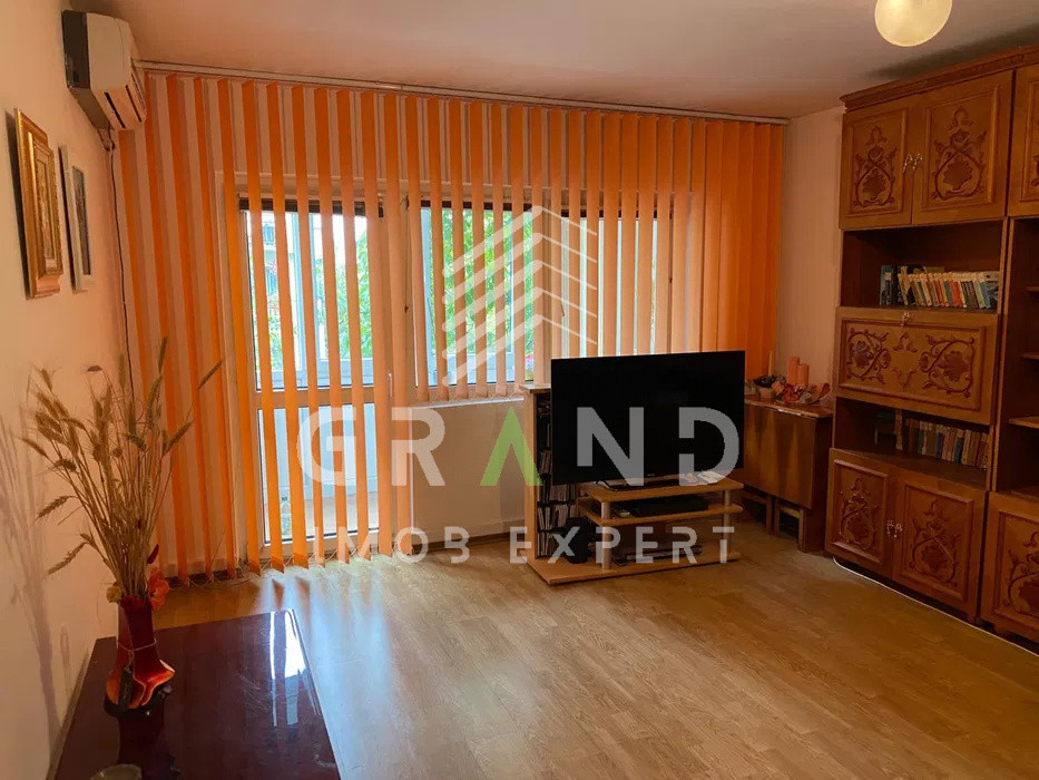 De inchiriat Apartament decomandat cu4 camere + boxa | Cartier Manastur