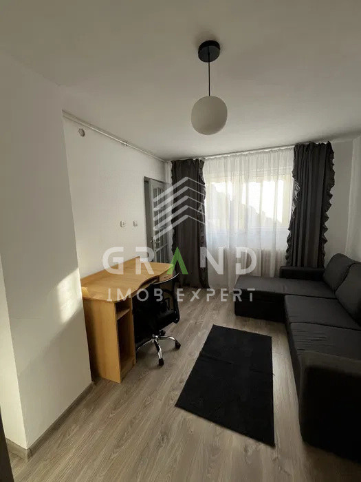 Inchiriere apartament generos 100 mp la etajul unei case, cartier Gheorgheni