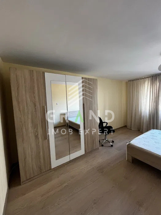 Inchiriere apartament generos 100 mp la etajul unei case, cartier Gheorgheni