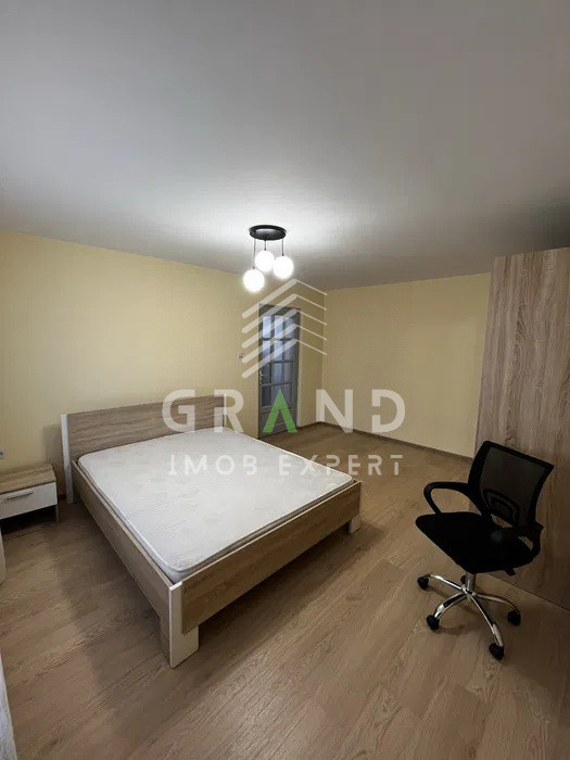 Inchiriere apartament generos 100 mp la etajul unei case, cartier Gheorgheni