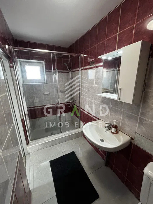 Inchiriere apartament generos 100 mp la etajul unei case, cartier Gheorgheni