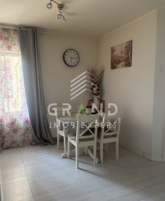 Apartament 3 camere | BALCON | parcare | Florești/Florilor