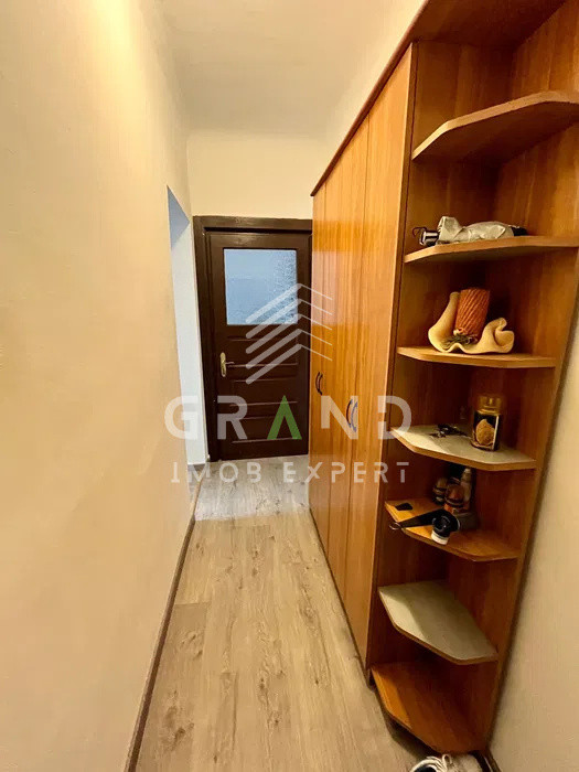 Apartament 2 camere de vânzare în Dâmbu Rotund, etaj 2/2 + boxa de depozitare
