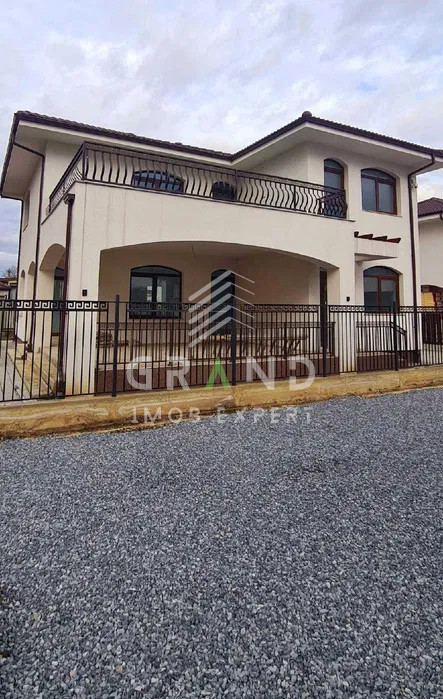 Vile premium stil mediteranean | Terase spațioase | Zonă exclusivistă Dezmir