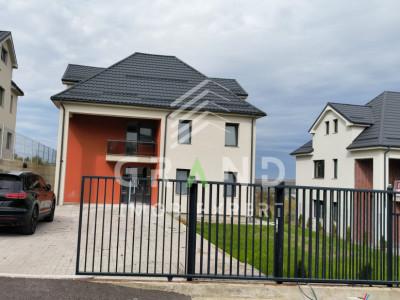 De vânzare–Casă individuală | Dezmir | 172 mp utili | Teren 440 mp