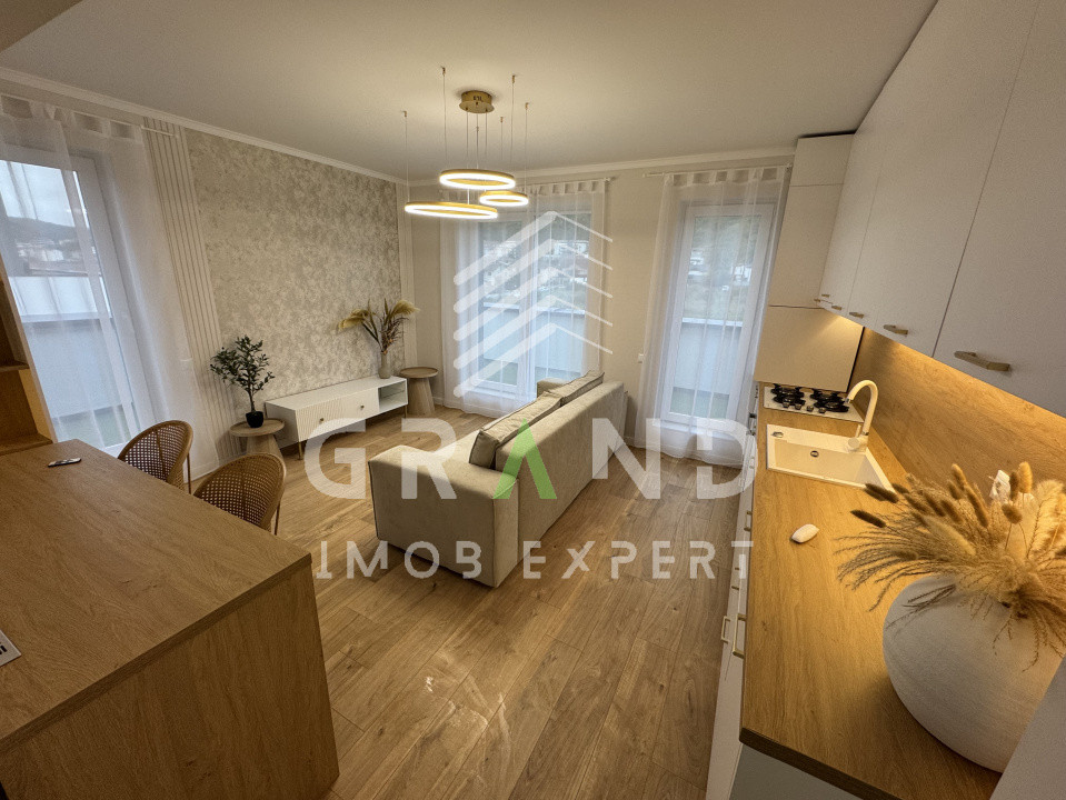 Apartament de vanzare:nou,ultrafinisat,mobilat,utilat cu terasa  25mp , Floresti