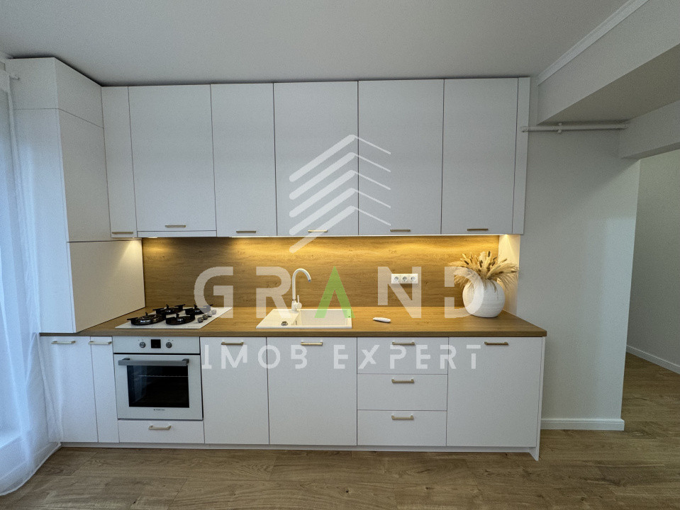 Apartament de vanzare:nou,ultrafinisat,mobilat,utilat cu terasa  25mp , Floresti