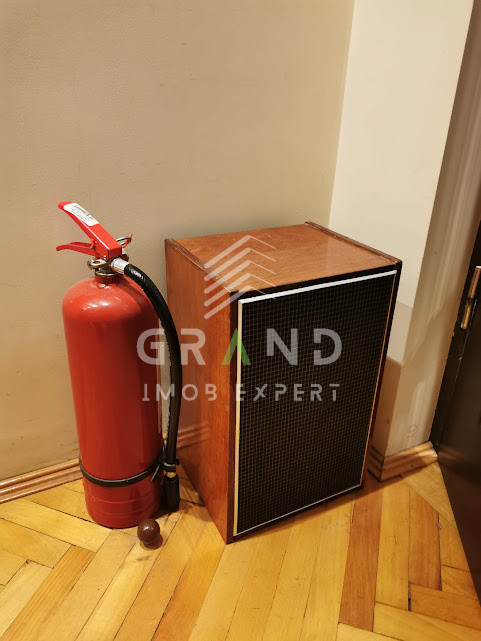 Casă 3 camere de închiriat – Dâmbul Rotund | Curte | Parcare | Terasă