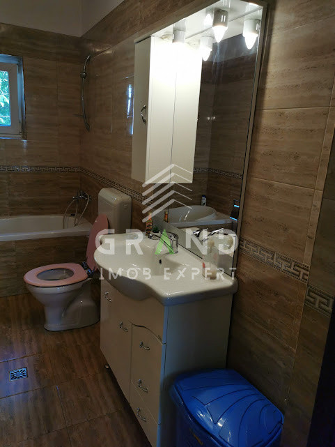 Casă 3 camere de închiriat – Dâmbul Rotund | Curte | Parcare | Terasă