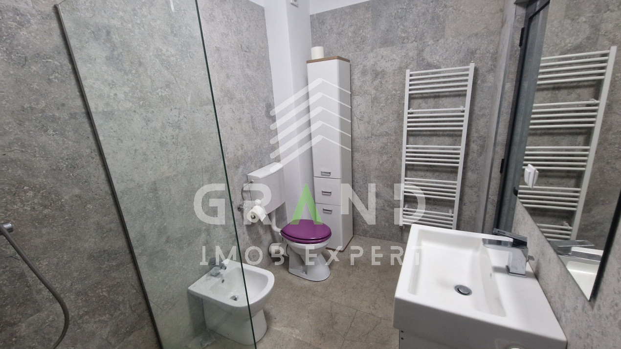 Ap 2 camere decomandat | PARCARE SUBTERANA | VIVO MALL/Str. Răzoare