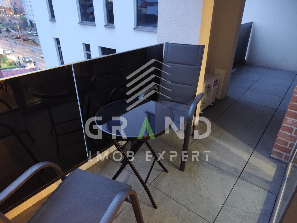 Apartament de inchiriat | 2 camere | Semidecomandat | Parcare | Balcon | Marasti