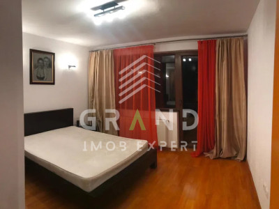 Apartament decomandat | 3 camere | 2 bai | Parcare | Andrei Muresanu