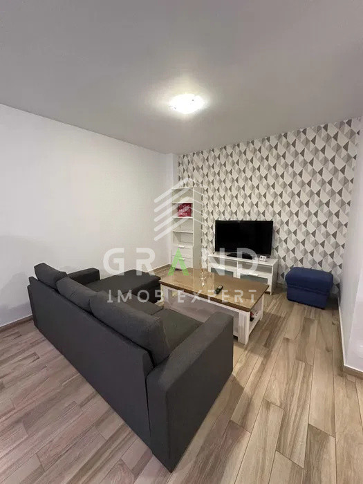 Apartament semidecomandat | 2 camere | Etaj 1 | Parcare | Zorilor | Calea Turzii