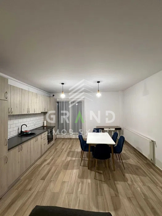 Apartament semidecomandat | 2 camere | Etaj 1 | Parcare | Zorilor | Calea Turzii