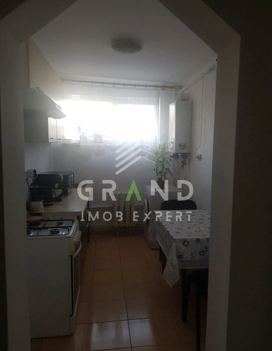 Apartament 2 camere | Decomandat | Balcon | Etaj 3 | Grigorescu - Donath