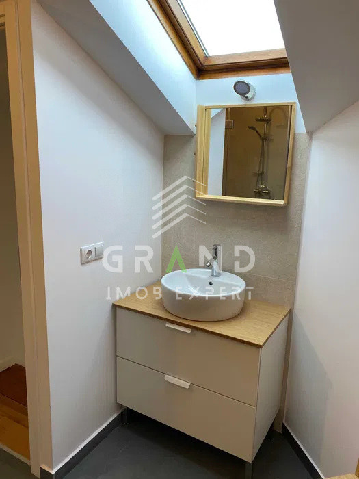 Apartament de inchiriat in casa | Parter + Etaj | Curte | Piata Mihai Viteazul