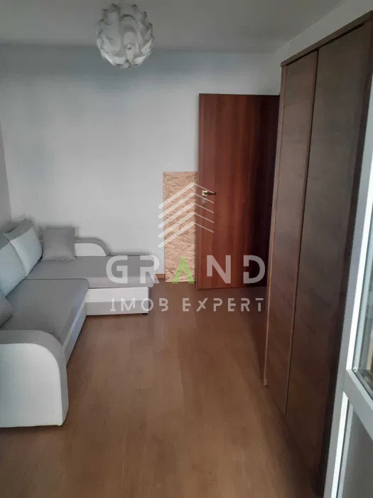 Apartament decomandat | 3 Camere | 3 Balcoane | Etaj 4 | Zorilor/Observatorului