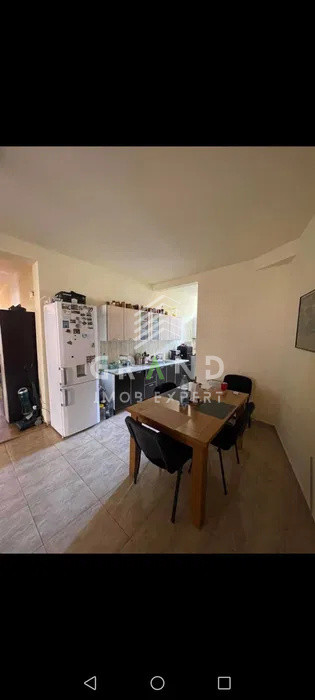 OPORTUNITATE ! Apartament 4 dormitoare | Etaj 2 | Parcare | Manastur - Mehedinti