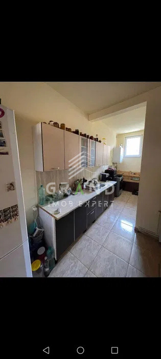 OPORTUNITATE ! Apartament 4 dormitoare | Etaj 2 | Parcare | Manastur - Mehedinti